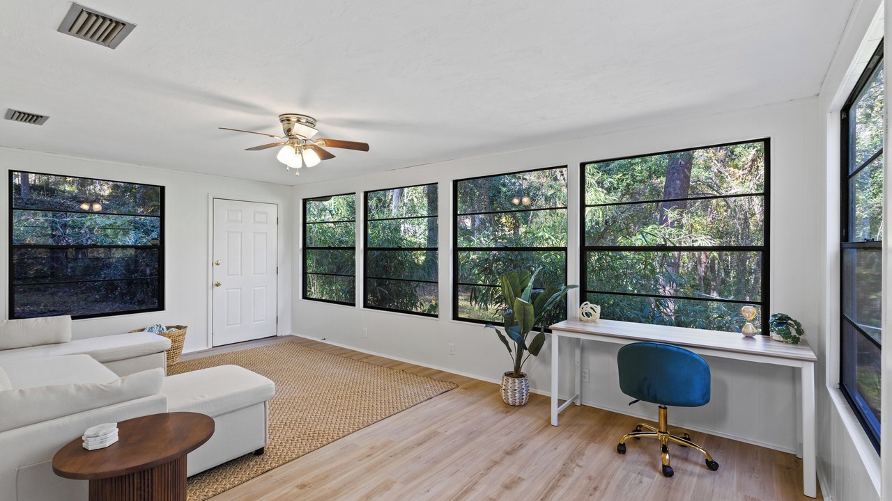 Photo of Livingroom in Gainesville