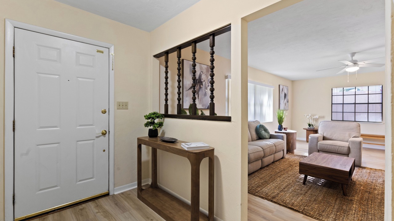 Photo of Livingroom in Gainesville