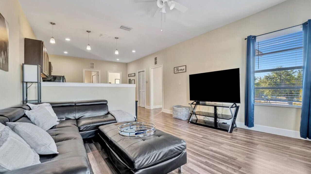 Photo of Livingroom in Historic Ybor