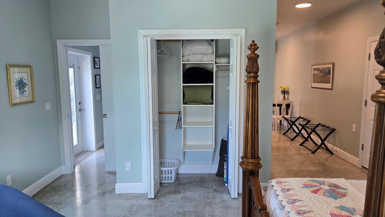 Photo of Bedroom in Bokeelia
