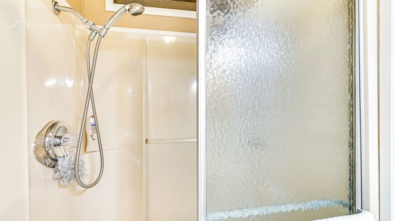 Photo of Bathroom in Jacarandas