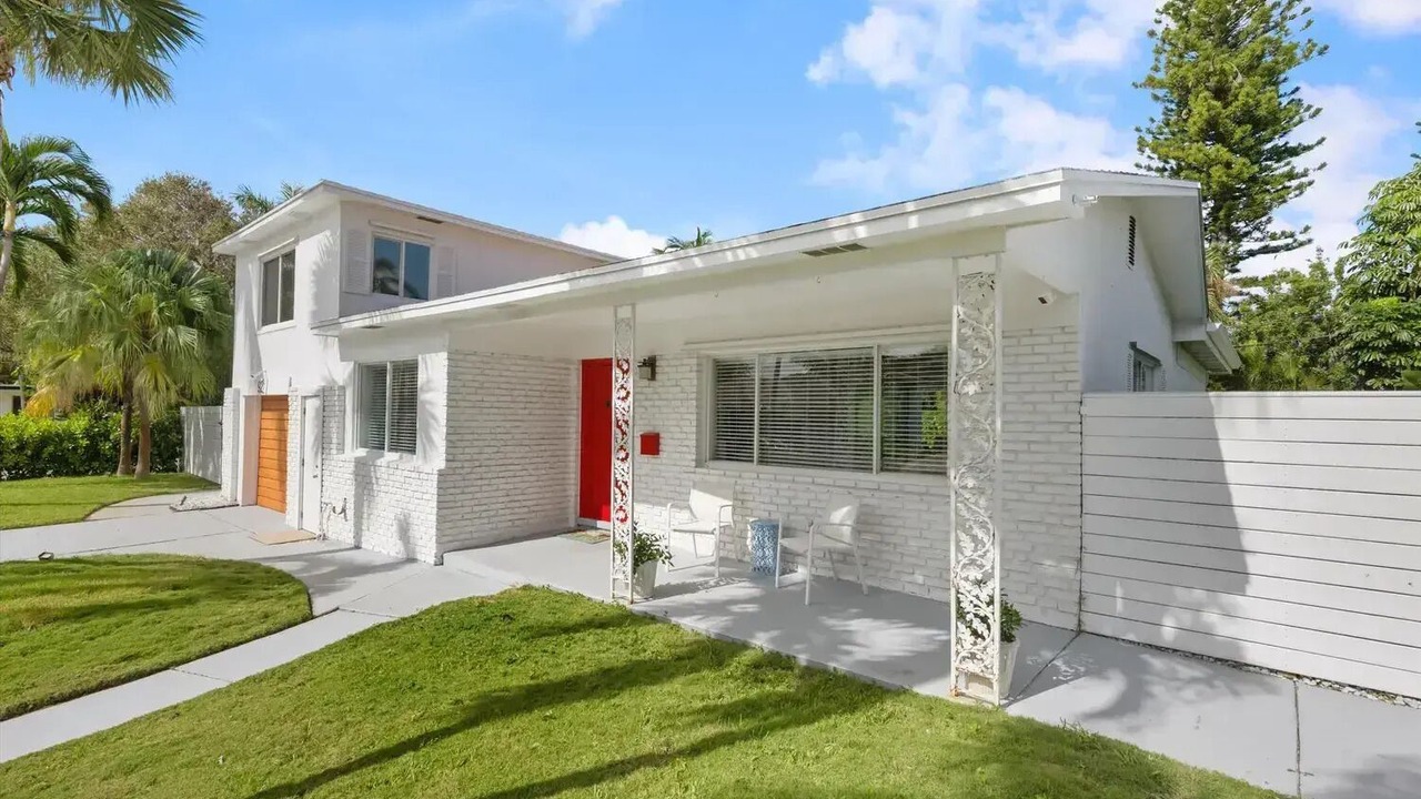 Photo of Outdoor in Island Estates