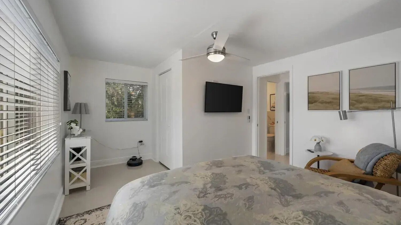 Photo of Bedroom in Island Estates