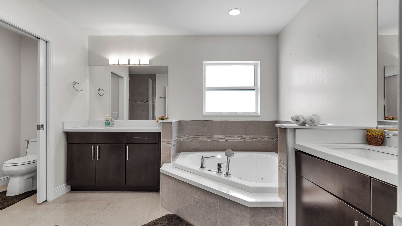 Photo of Bathroom in Croissant Park