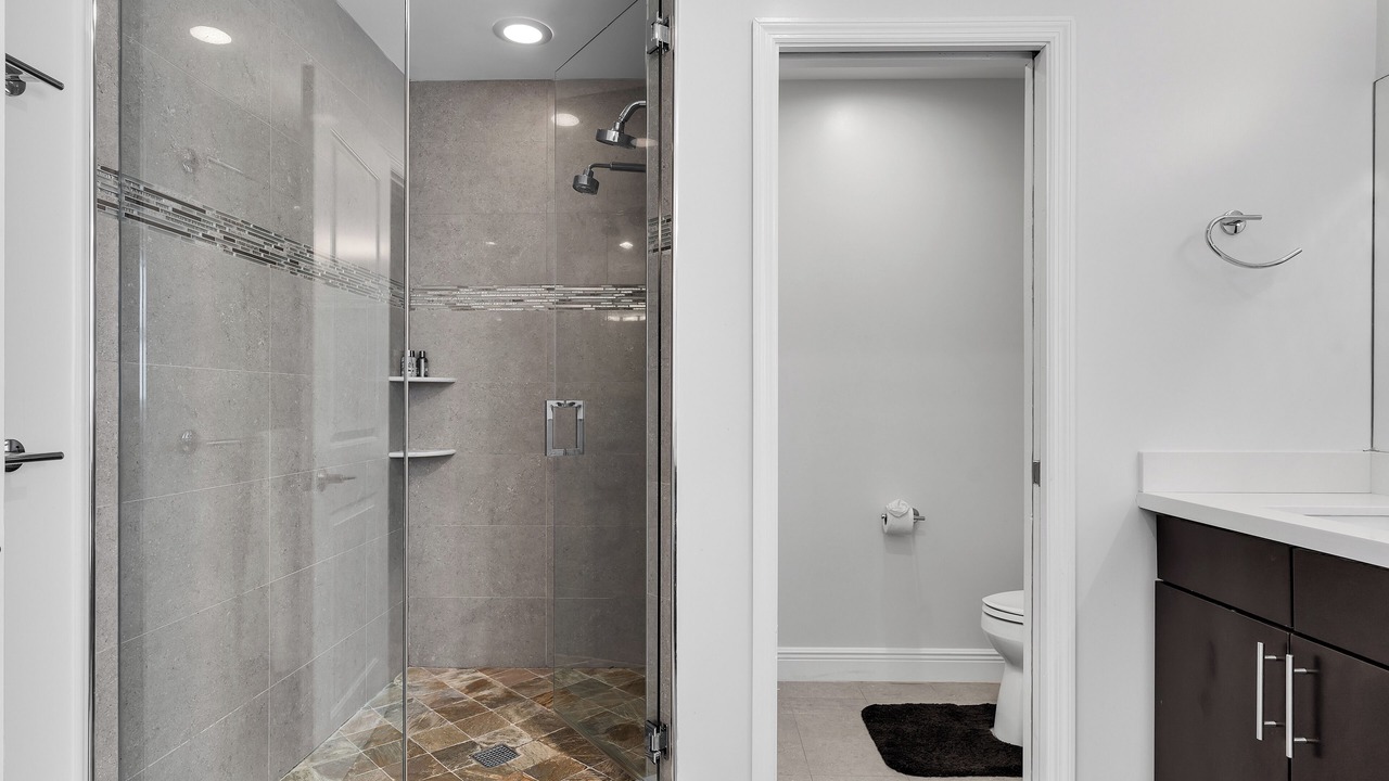 Photo of Bathroom in Croissant Park