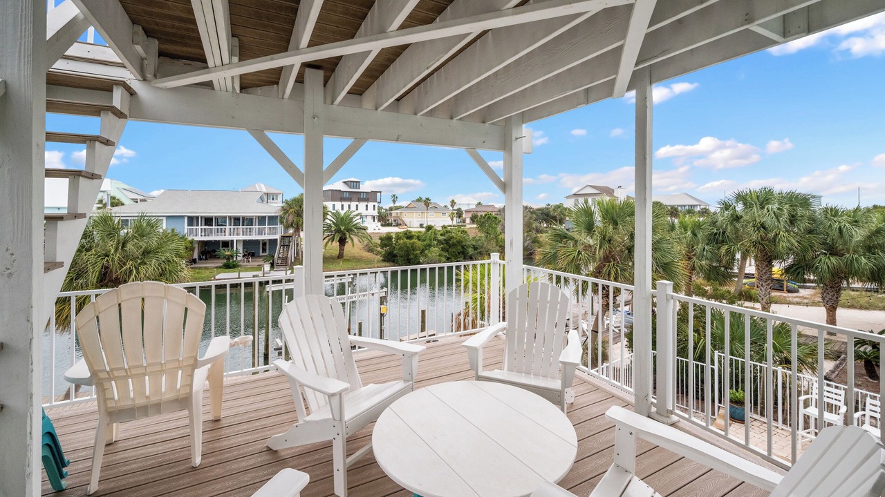 Photo of Patio Balcony in Sharp Reef