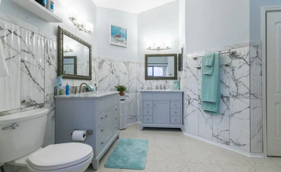 Photo of Bathroom in Arlington