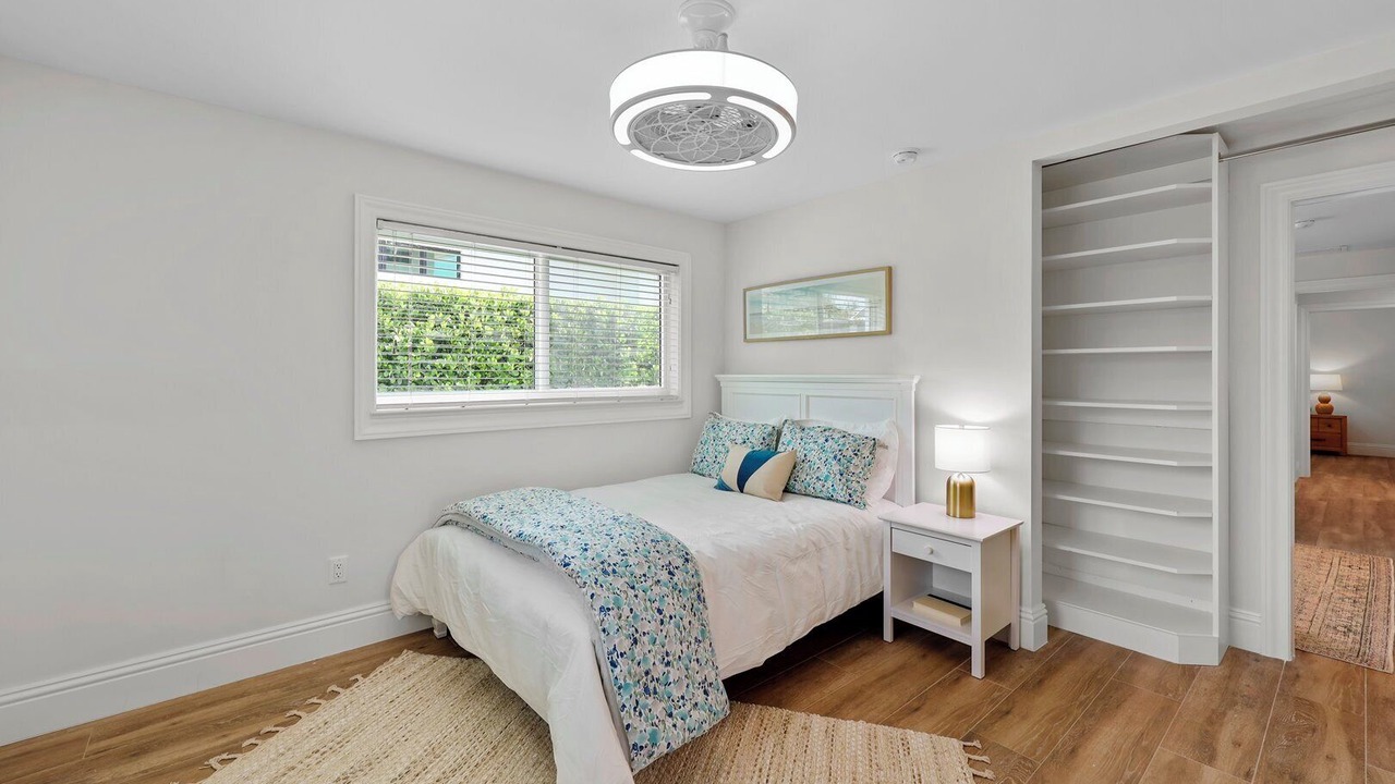 Photo of Bedroom in Park Shore