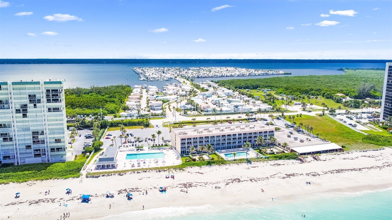 Photo of Outdoor in Hutchinson Island South