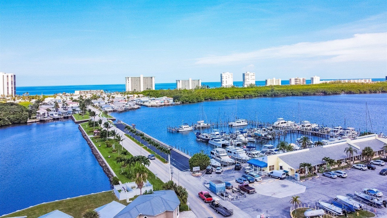 Photo of Others in Hutchinson Island South