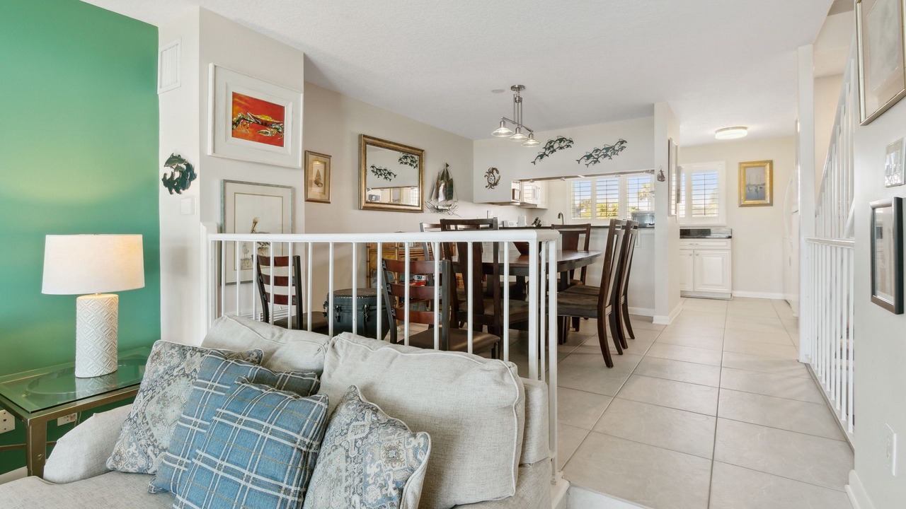 Photo of Livingroom in Amelia City