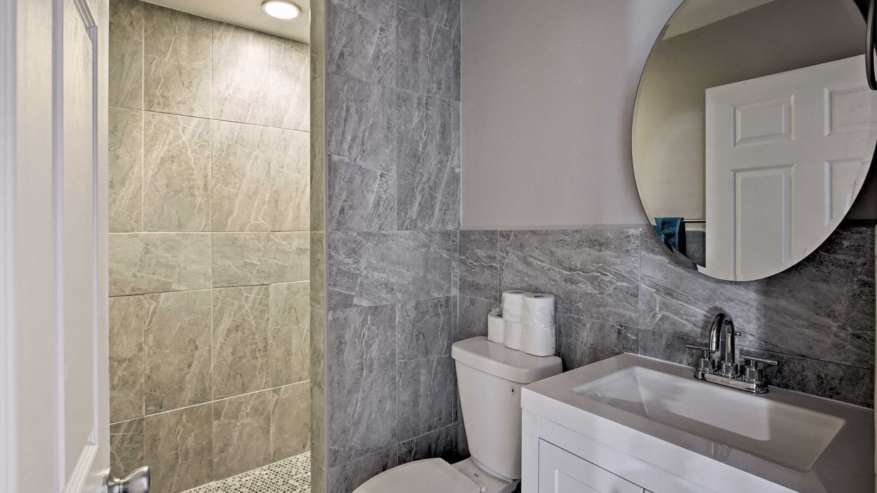 Photo of Bathroom in Orient Park