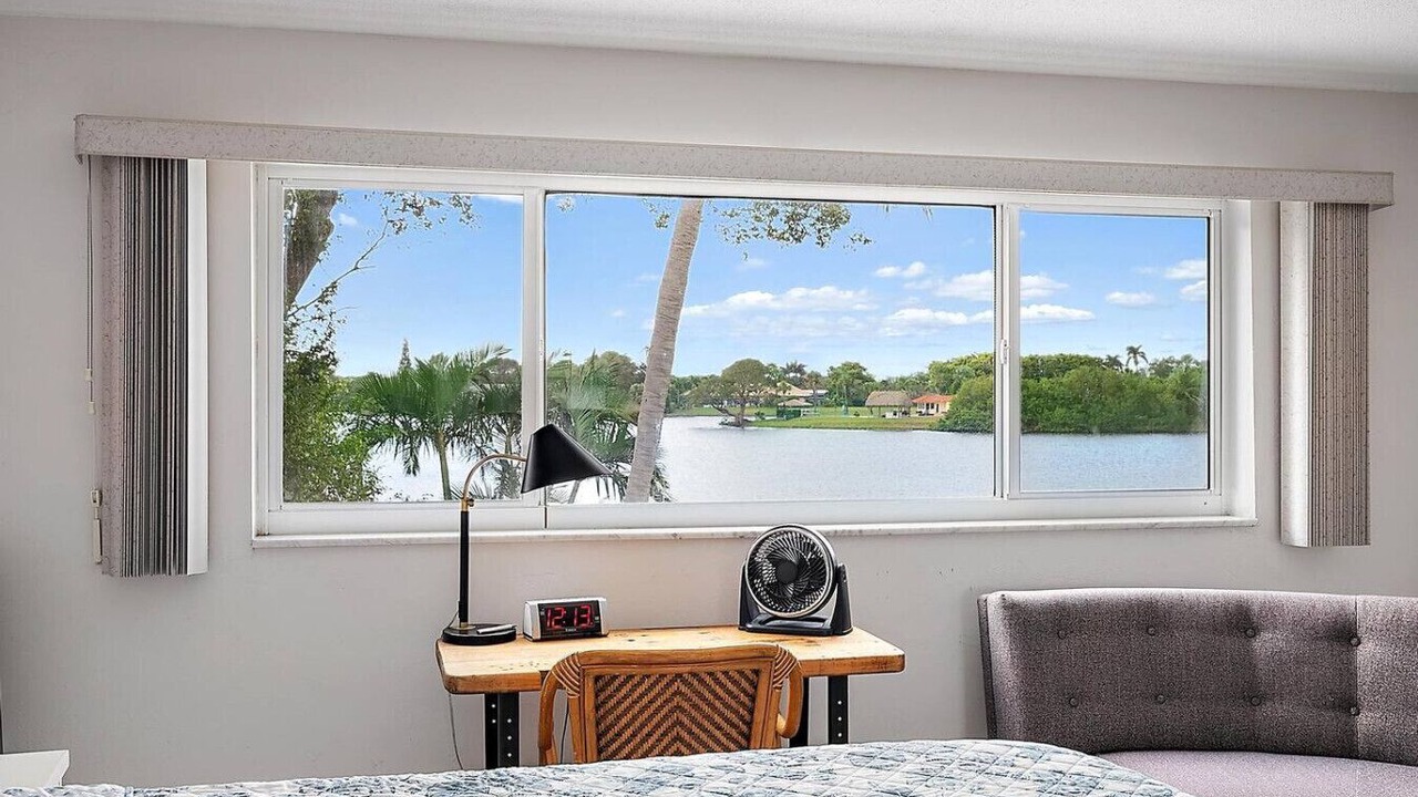 Photo of Bedroom in Lake Ida Shores