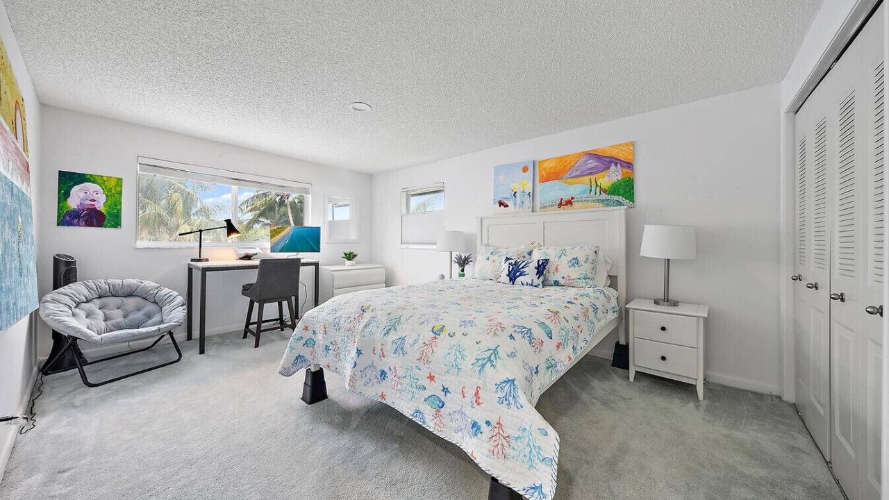 Photo of Bedroom in Lake Ida Shores