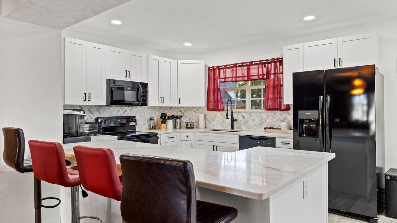 Photo of Kitchen in Lake Magdalene