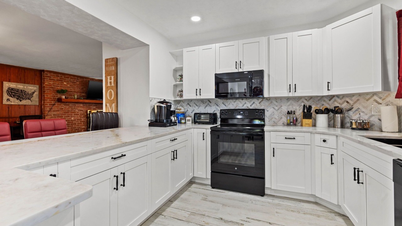 Photo of Kitchen in Lake Magdalene