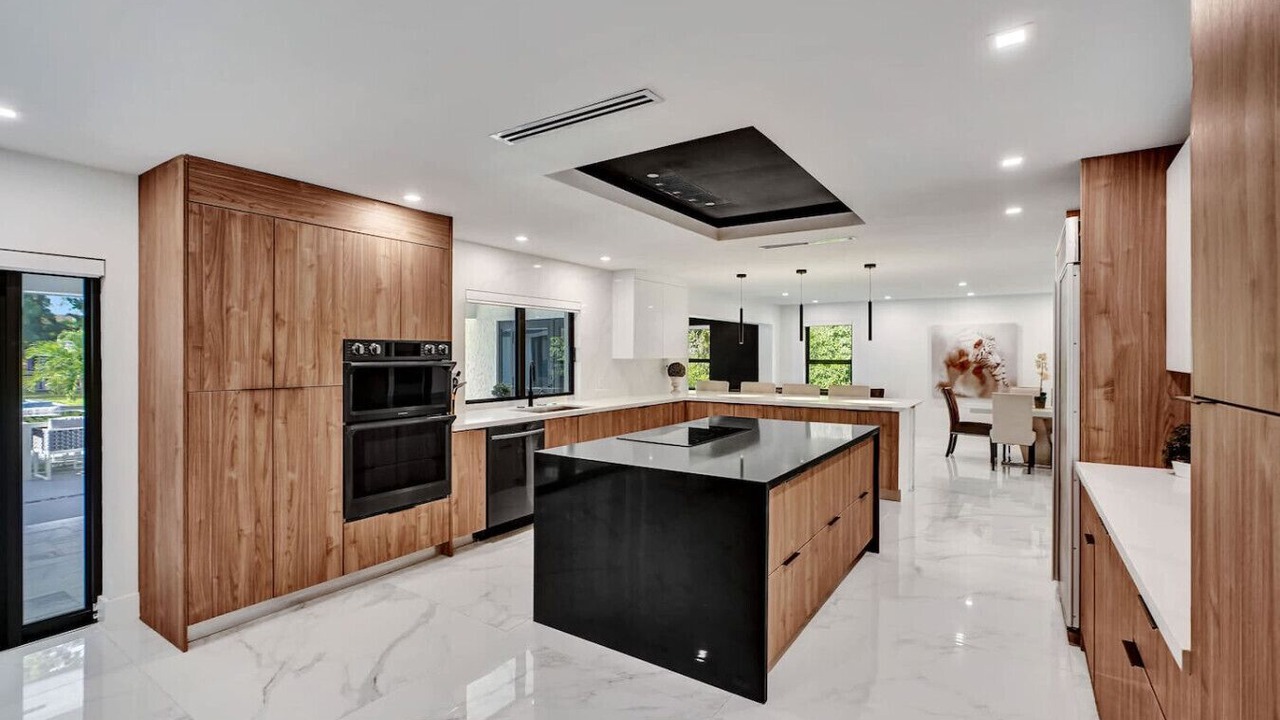 Photo of Kitchen in Kendale Lakes