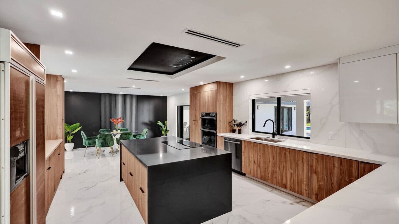 Photo of Kitchen in Kendale Lakes