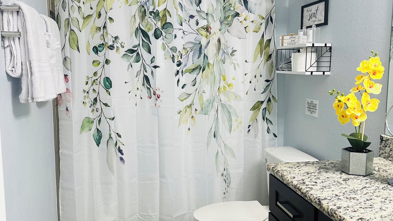 Photo of Bathroom in Mariner