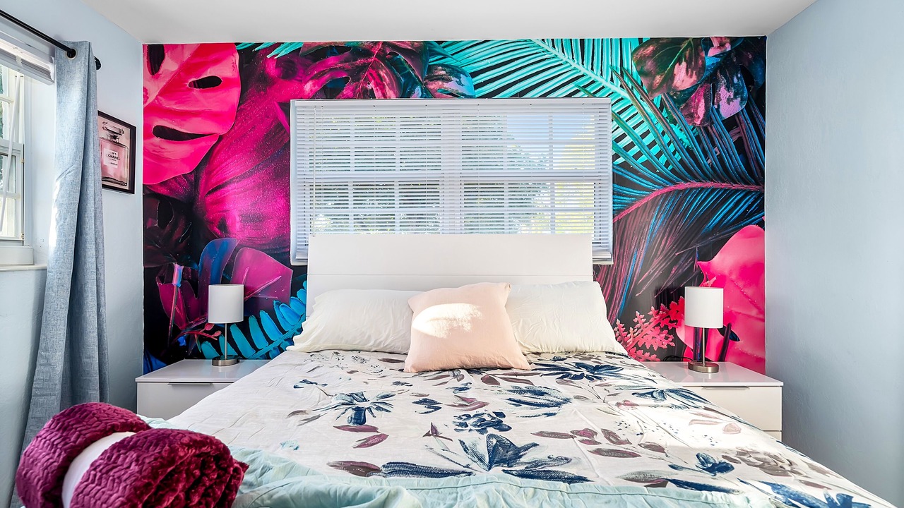 Photo of Bedroom in Sunset