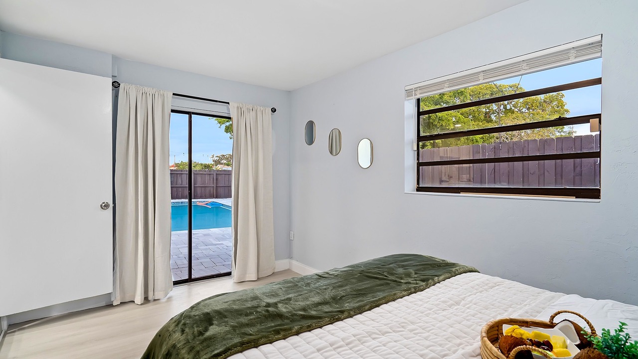 Photo of Bedroom in Sunset
