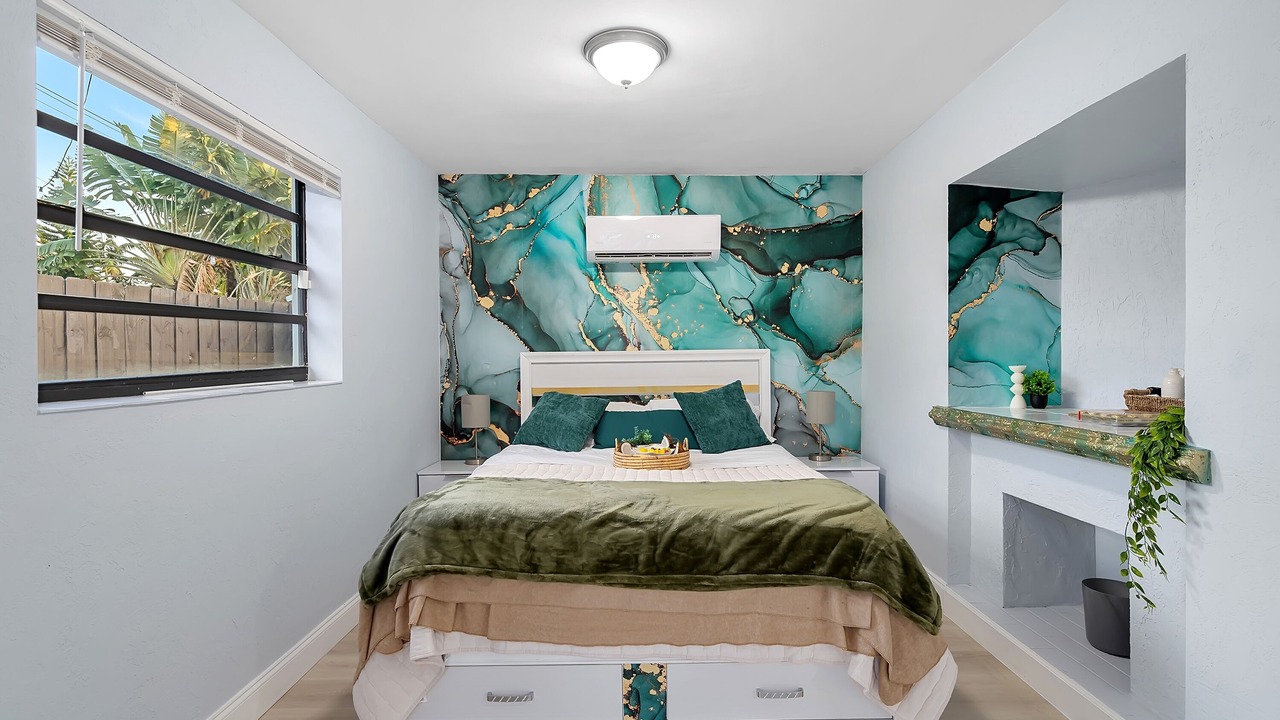 Photo of Bedroom in Sunset