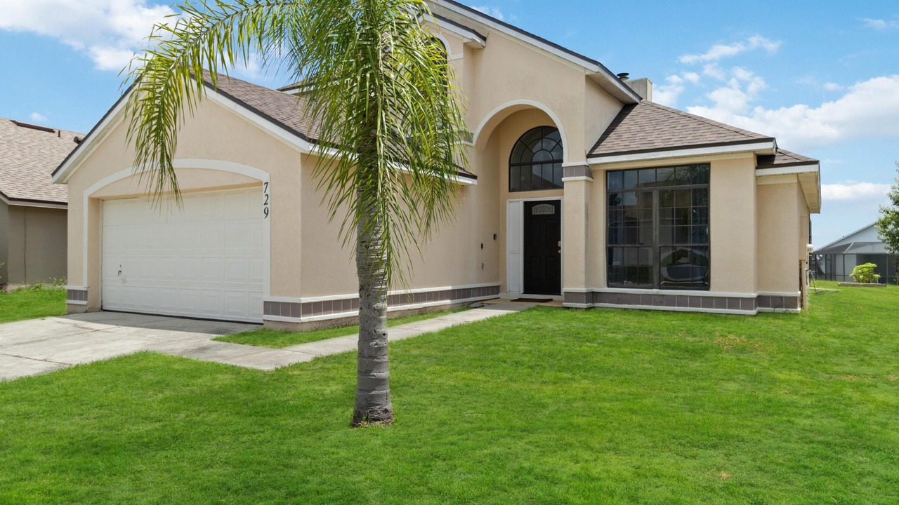 Photo of Outdoor in Lake Davenport Estates