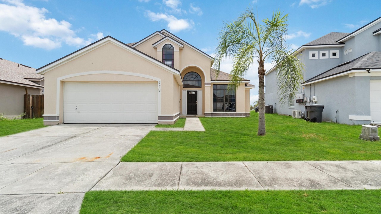 Photo of Outdoor in Lake Davenport Estates