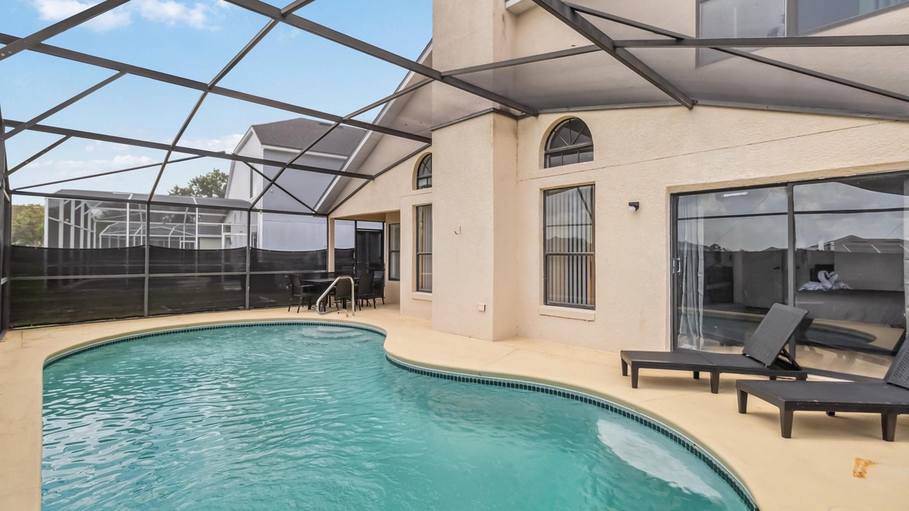 Photo of Outdoor in Lake Davenport Estates