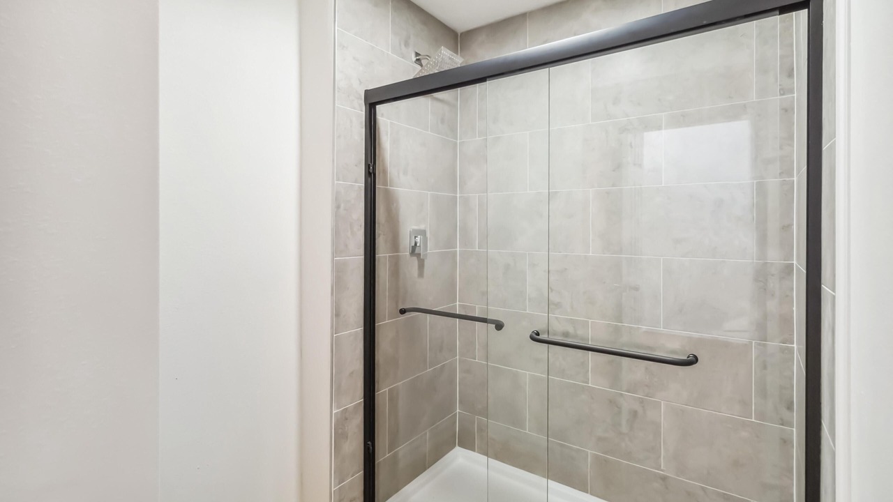 Photo of Bathroom in Lake Davenport Estates
