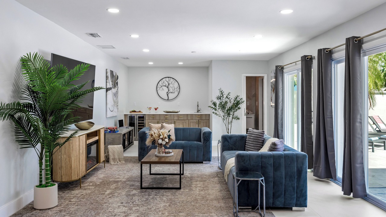 Photo of Livingroom in Pompano Isles