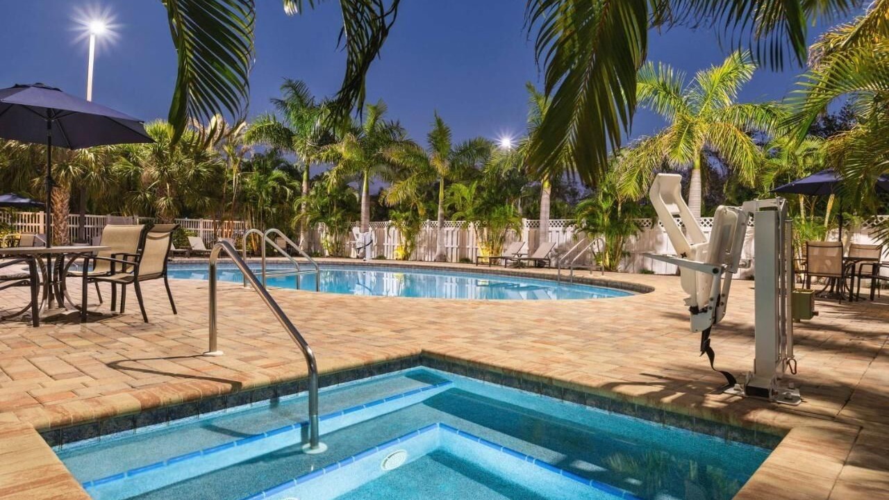 Photo of Outdoor in Gulf Gate Estates