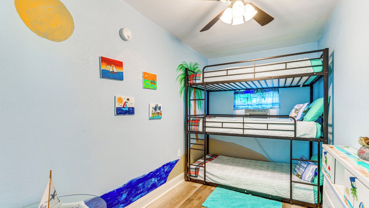 Photo of Bedroom in Suwannee