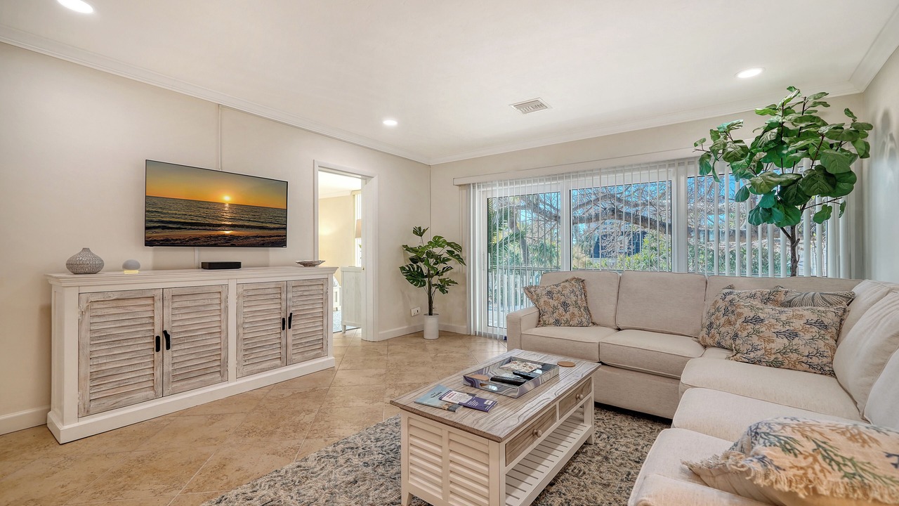 Photo of Livingroom in Saint Armands Key