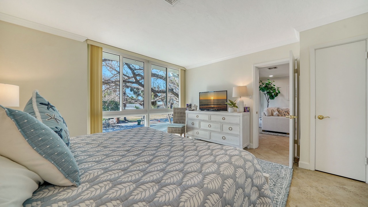 Photo of Bedroom in Saint Armands Key