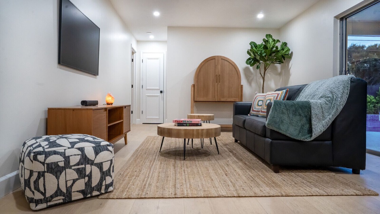 Photo of Livingroom in Lake Ida Shores