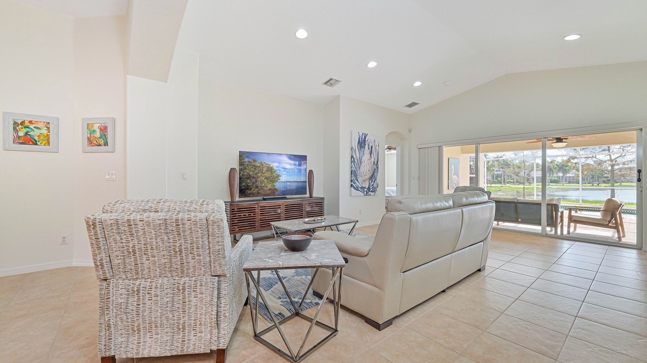 Photo of Outdoor in Estero