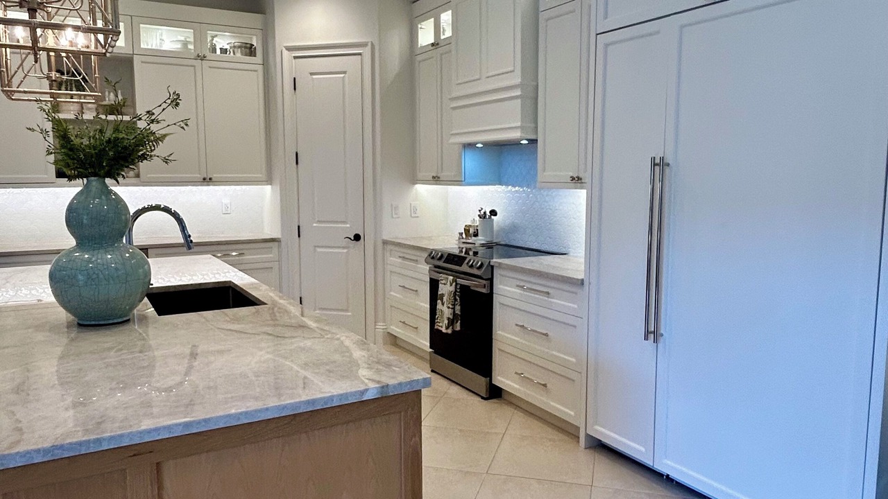Photo of Kitchen in Longshore Lake