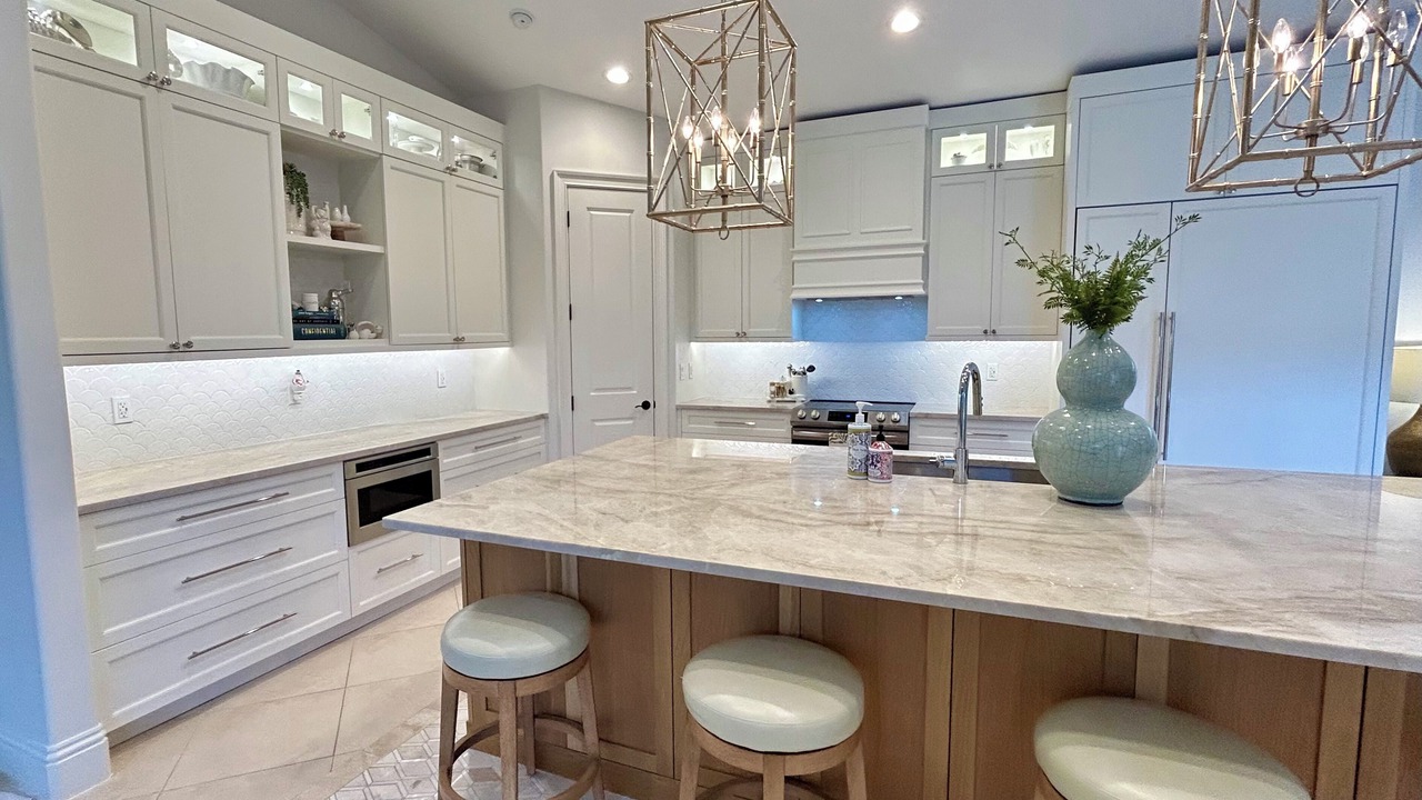 Photo of Kitchen in Longshore Lake