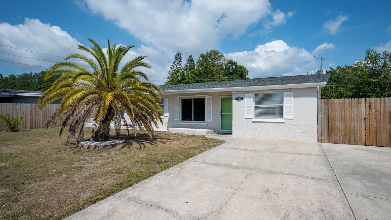 Photo of Outdoor in Bayshore Gardens