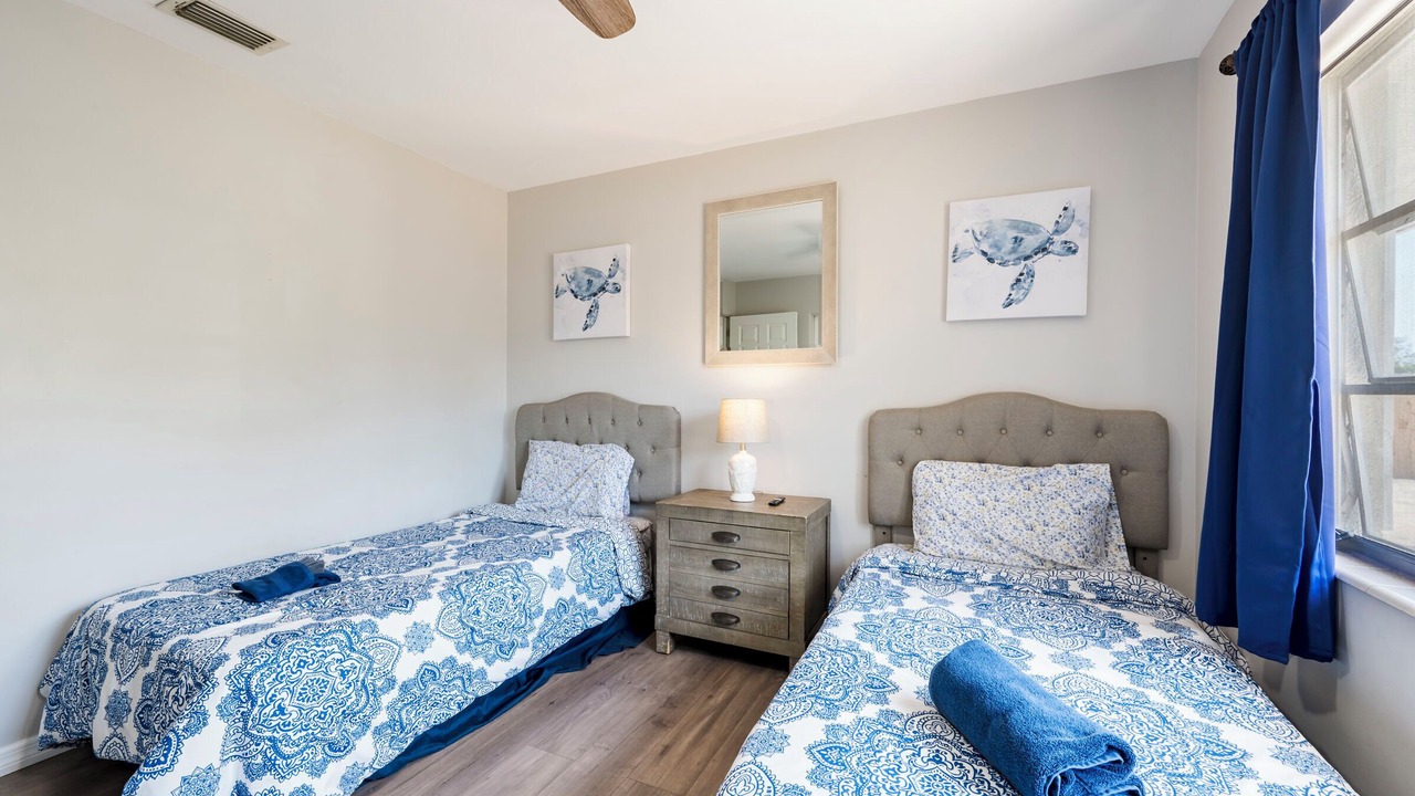 Photo of Bedroom in Bayshore Gardens