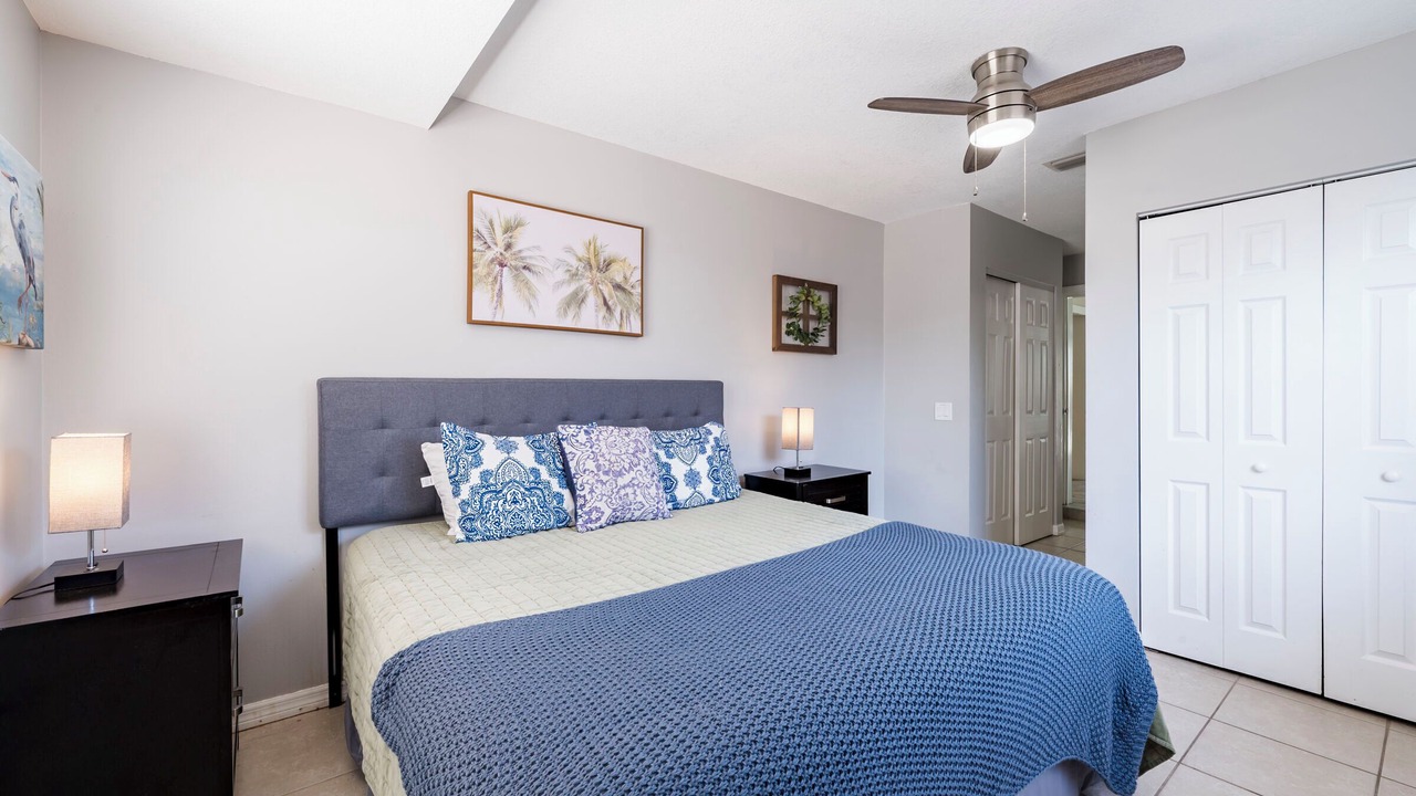 Photo of Bedroom in Bayshore Gardens