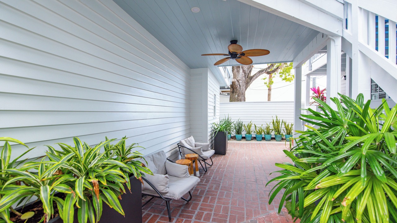 Photo of Patio Balcony in Historic Seaport