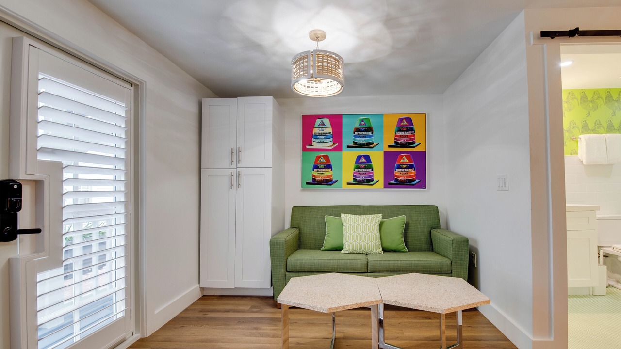 Photo of Livingroom in Historic Seaport