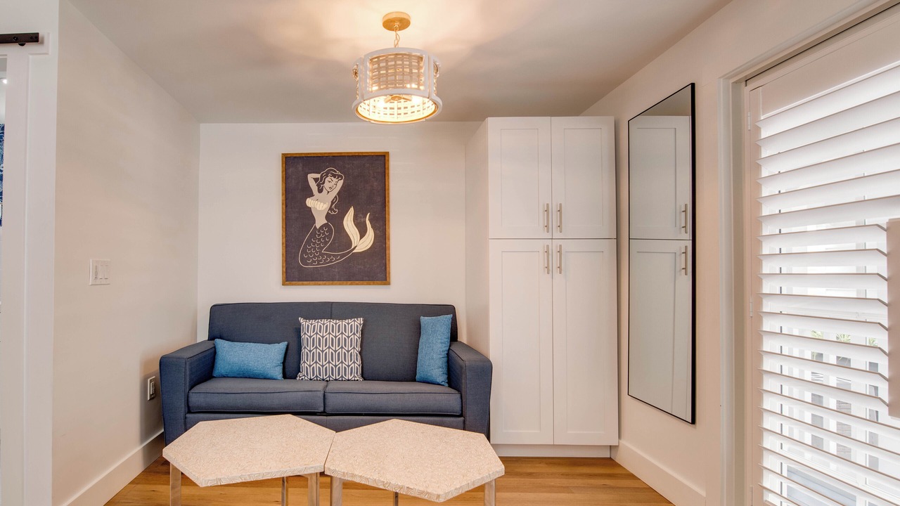 Photo of Livingroom in Historic Seaport