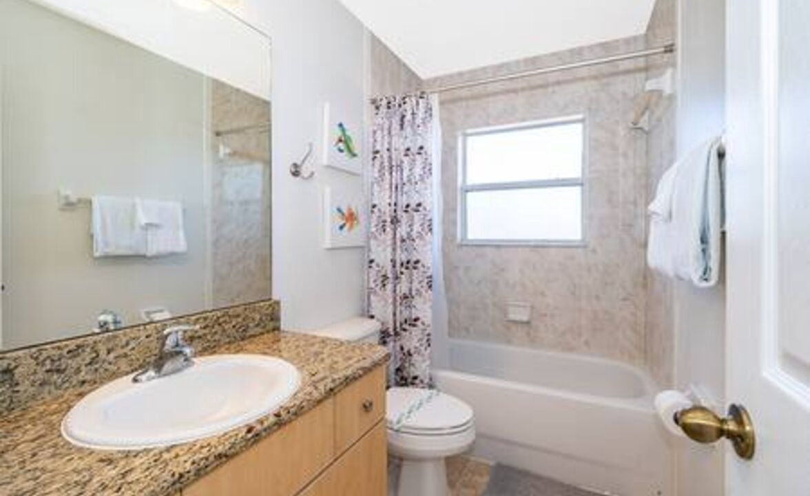 Photo of Bathroom in Seasons