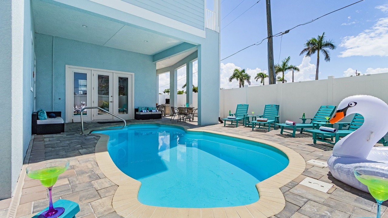 Photo of Outdoor in Mid Island