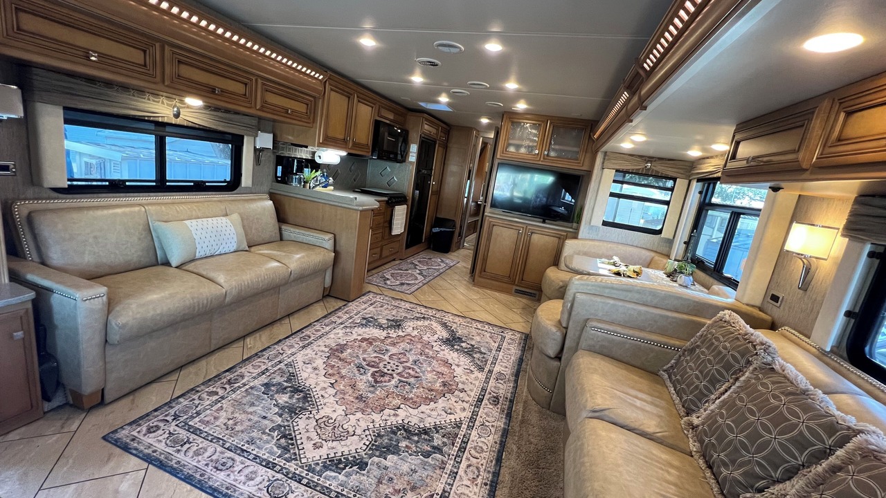 Photo of Livingroom in Zephyrhills