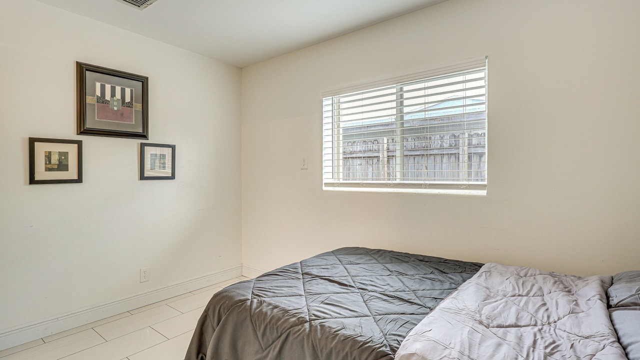 Photo of Bedroom in Miramar
