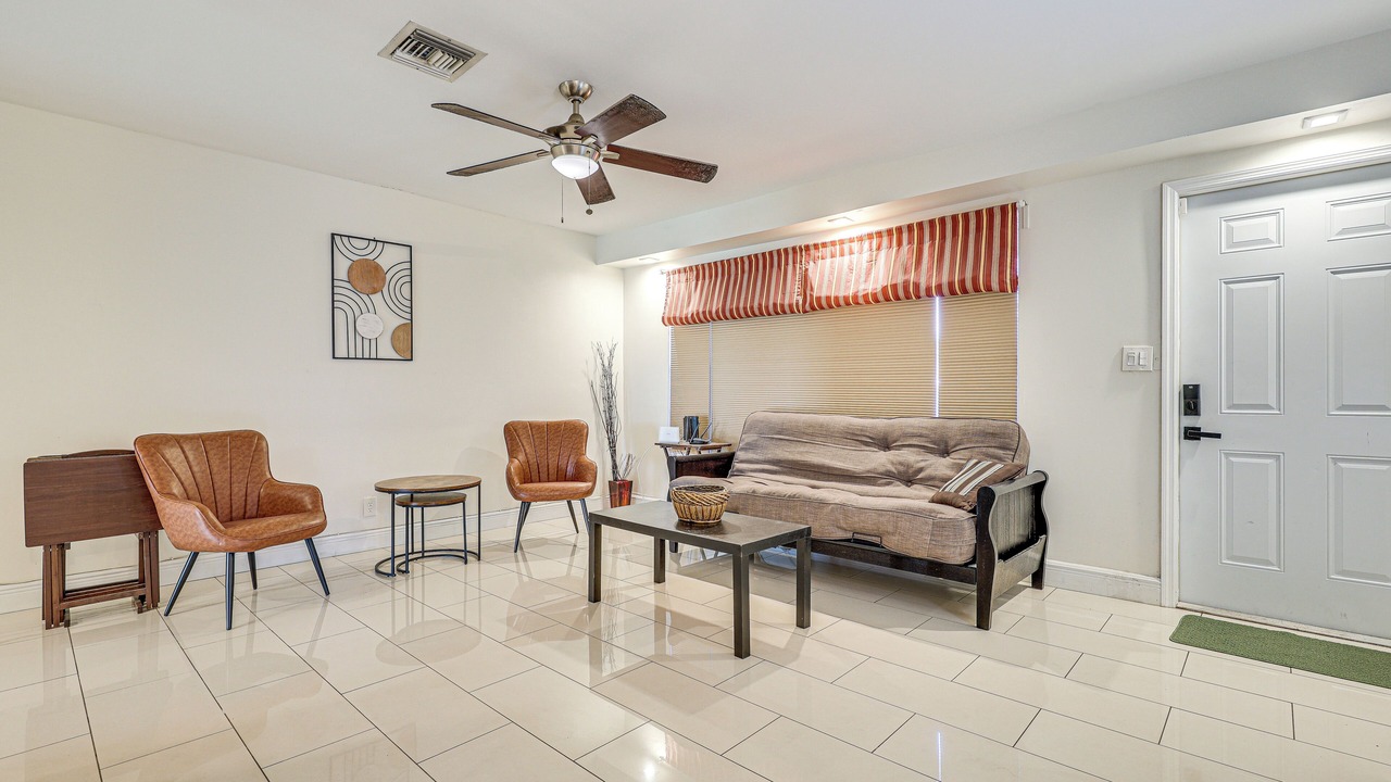 Photo of Bedroom in Miramar
